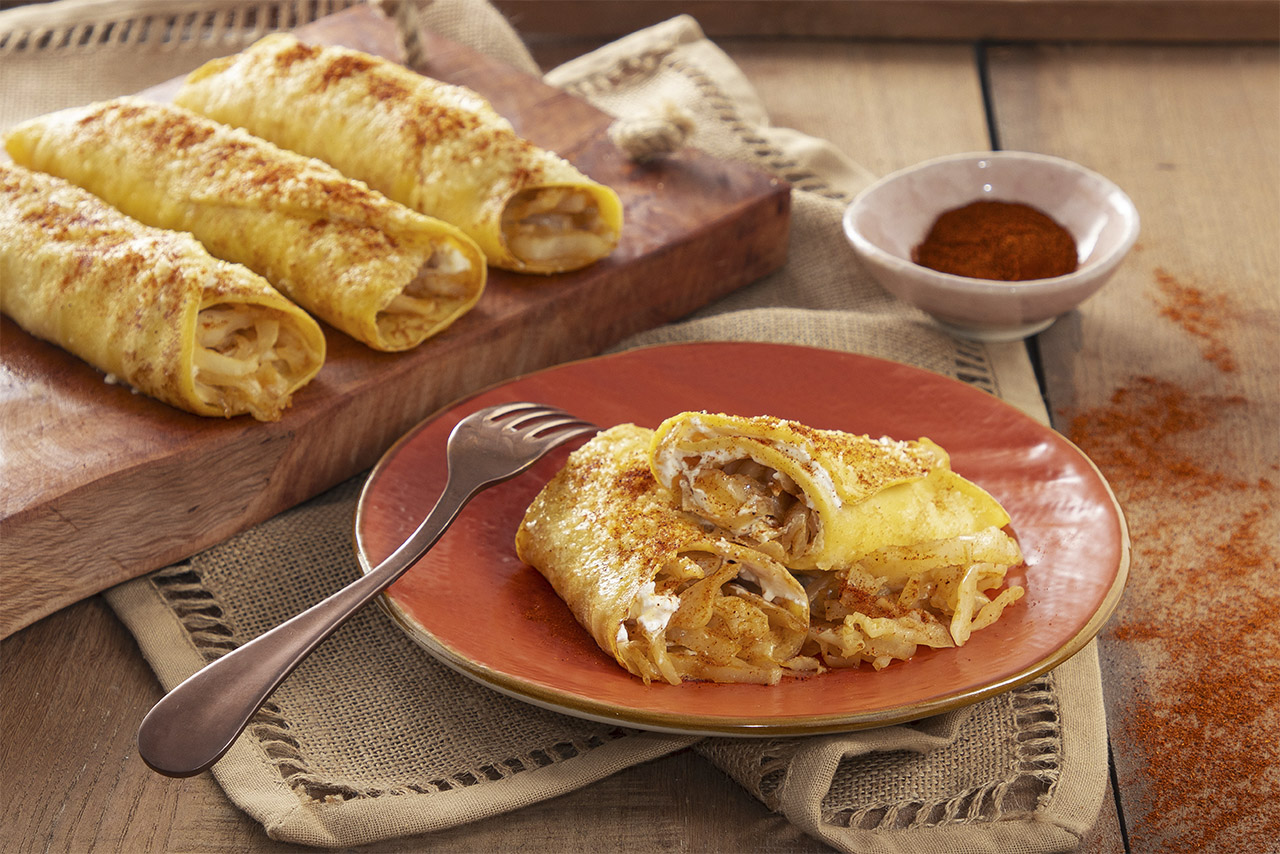 Savoury cabbage and paprika crepes - Ricetta - Cannamela