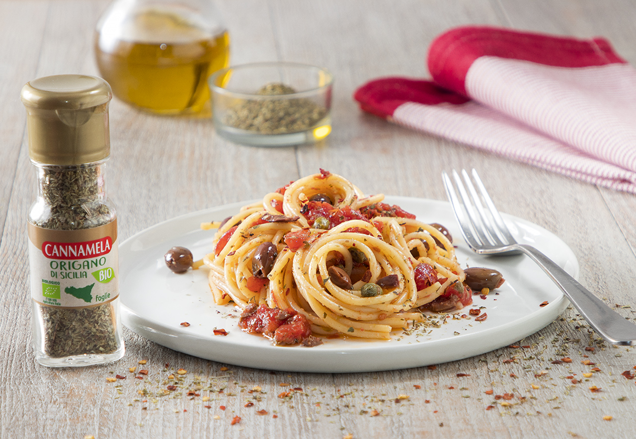 Aeolian Pasta with Organic Sicilian Oregano - Ricetta - Cannamela